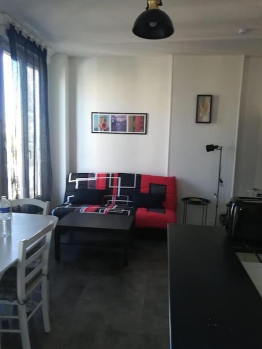 Appartement duplex 40m2 proche place François 1er Cognac Extérieur photo